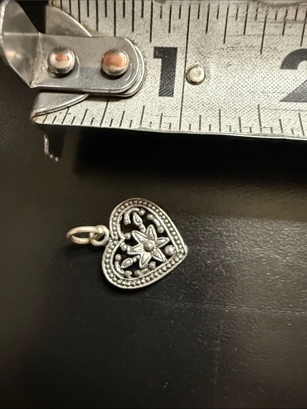 Fake Silver Heart Flower Pendant Charm -